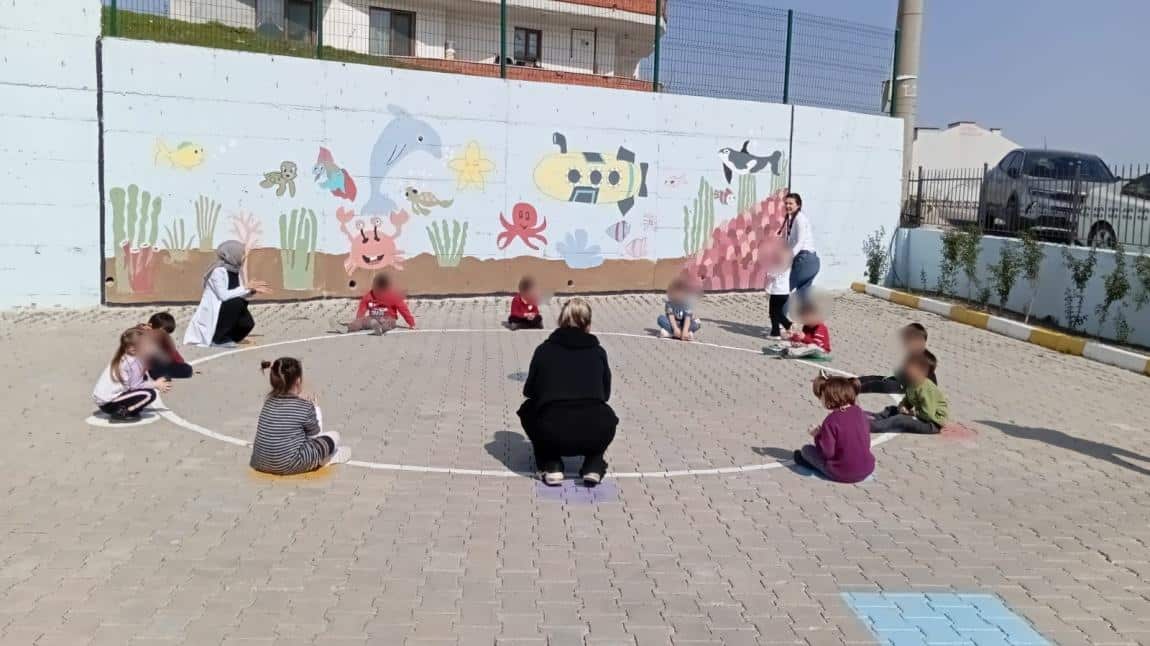 Bahçede Oyunla Güzel Havanın Tadını Çıkardık